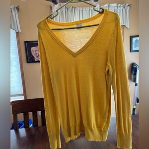 Mustard yellow long sleeve v neck sweater